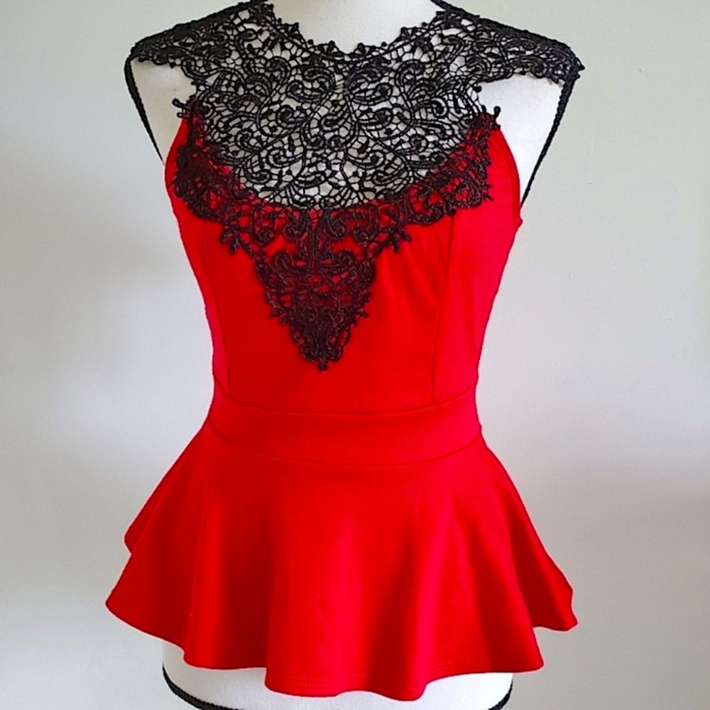 Julie’s Closet Peplum Lace Crochet Top Size M Red Black